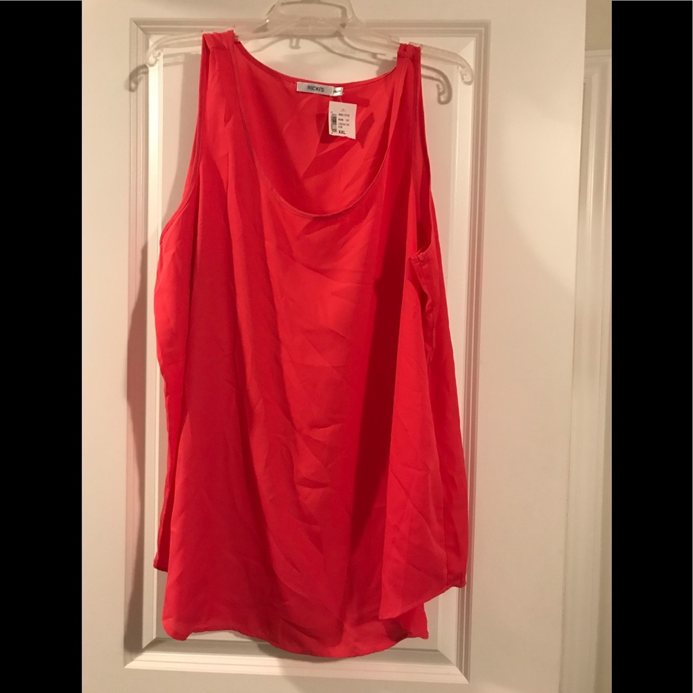 Ladies Sleeveless Blouse